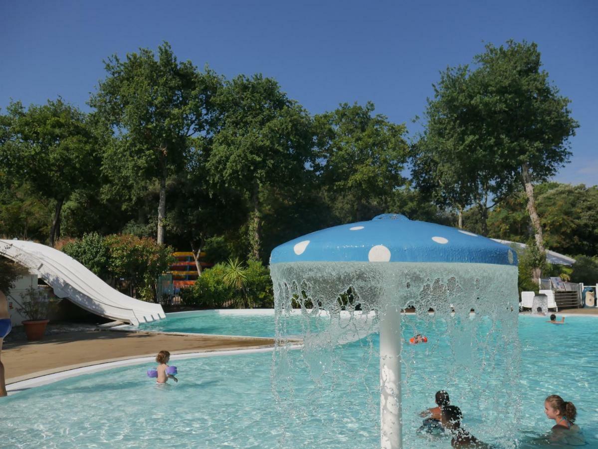 Camping Officiel Siblu Les Pierres Couchees Saint-Brevin-les-Pins Exterior photo